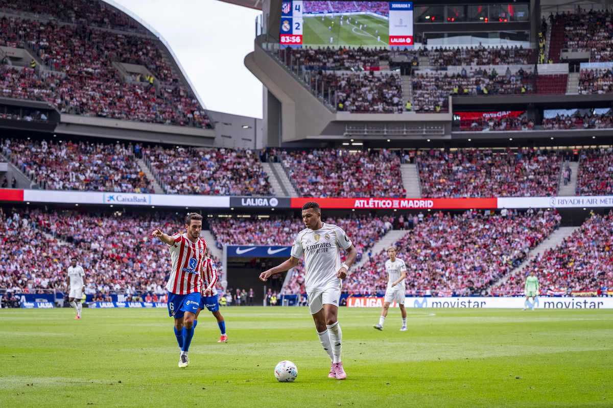 关于离谱！Ning在德国队比赛中败北赛后国王杯焦点战，斯图加特围绕法甲队长鼓劲的信息